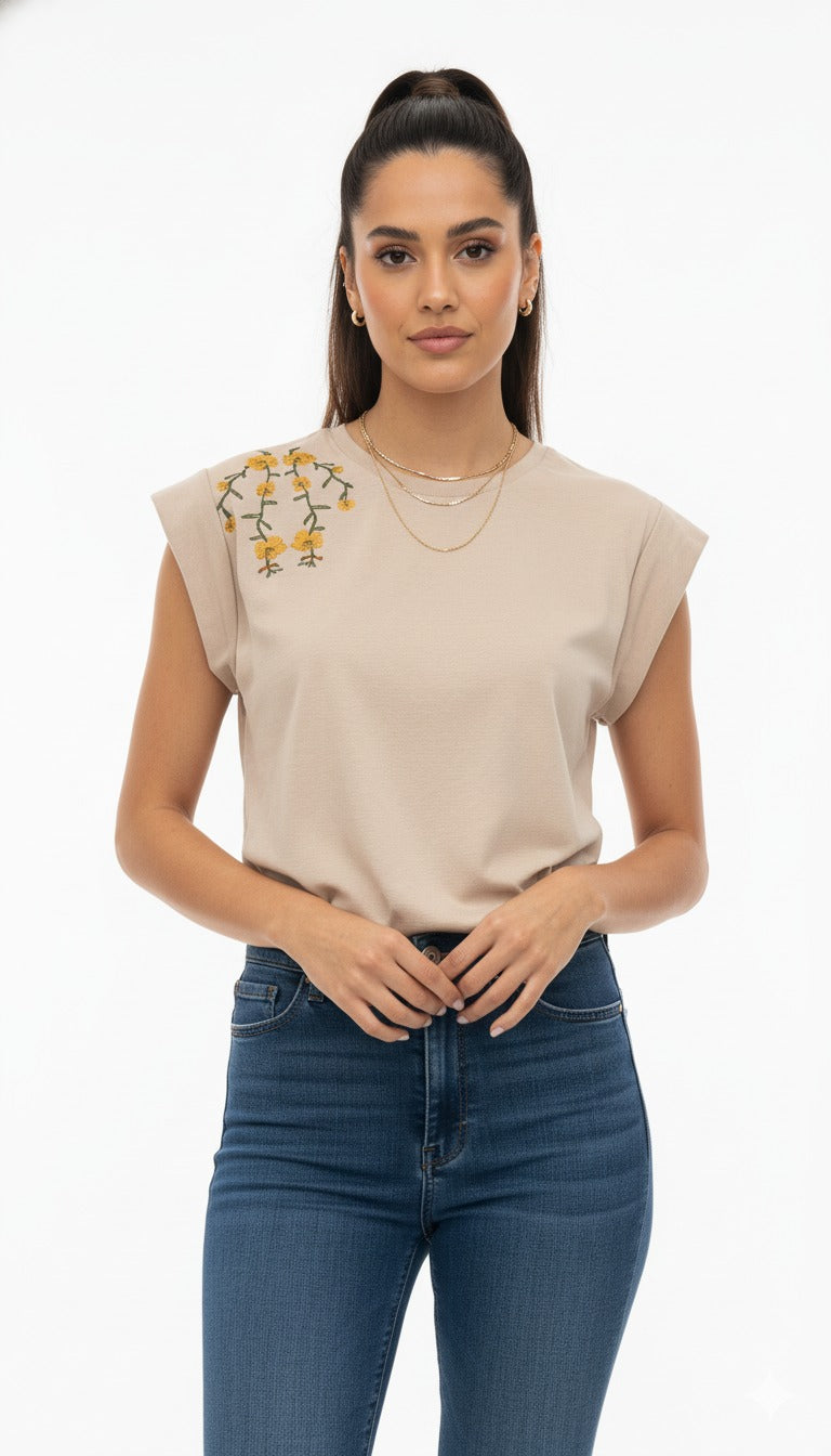 T shirt Bordada em Flores